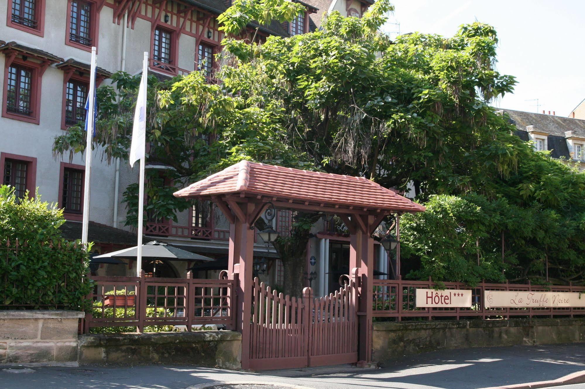 Hotel La Truffe Noire 브리브라가야르드 외부 사진
